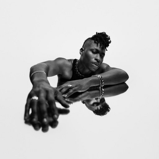 13小箩莉洗澡无打码遮掩
